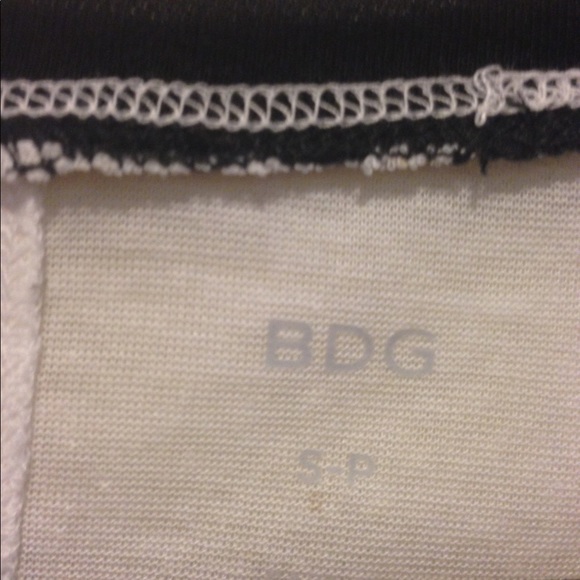 Basic tee - Picture 2 of 3